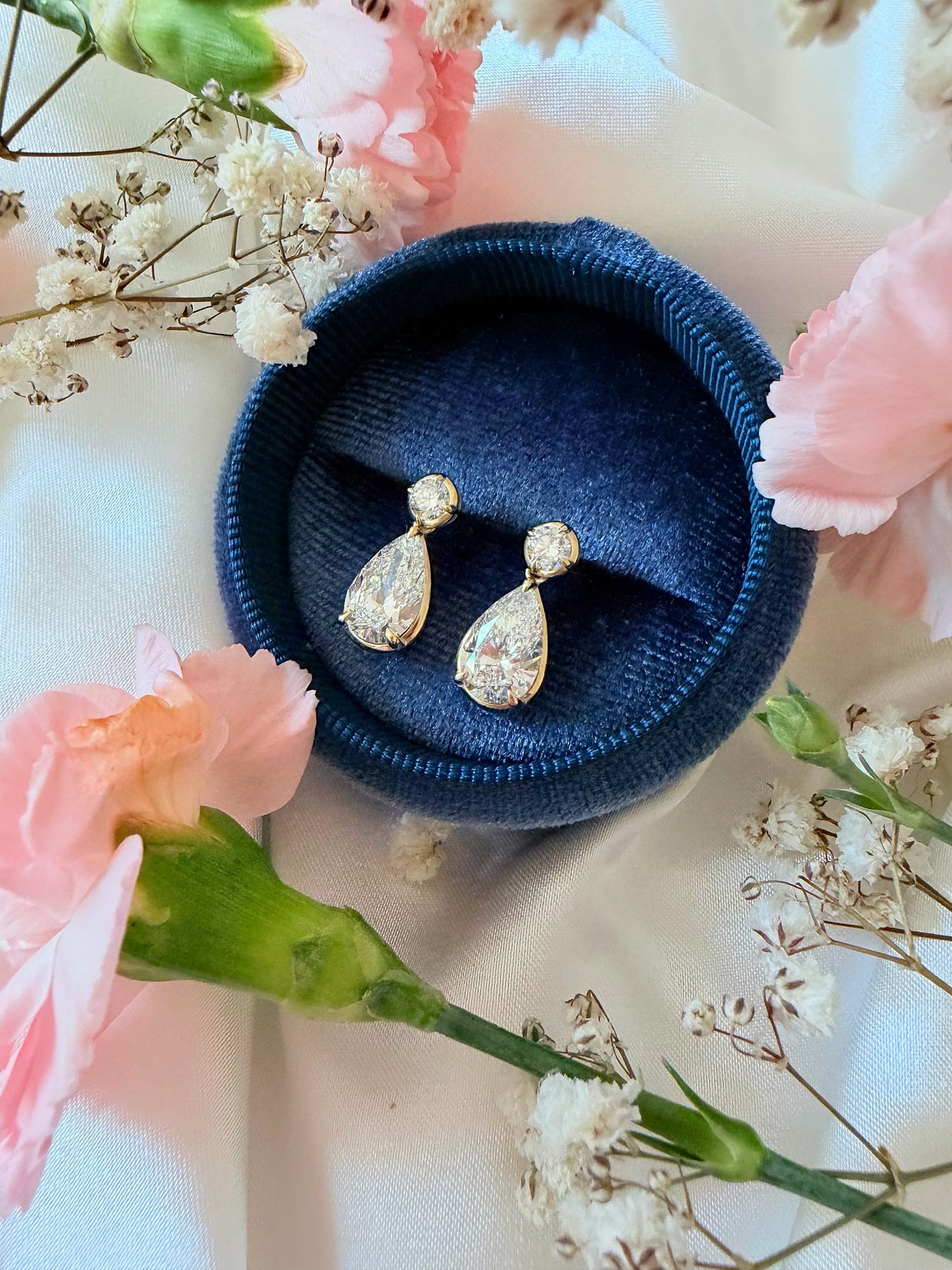 Aurora Pear Yellow Gold Earrings